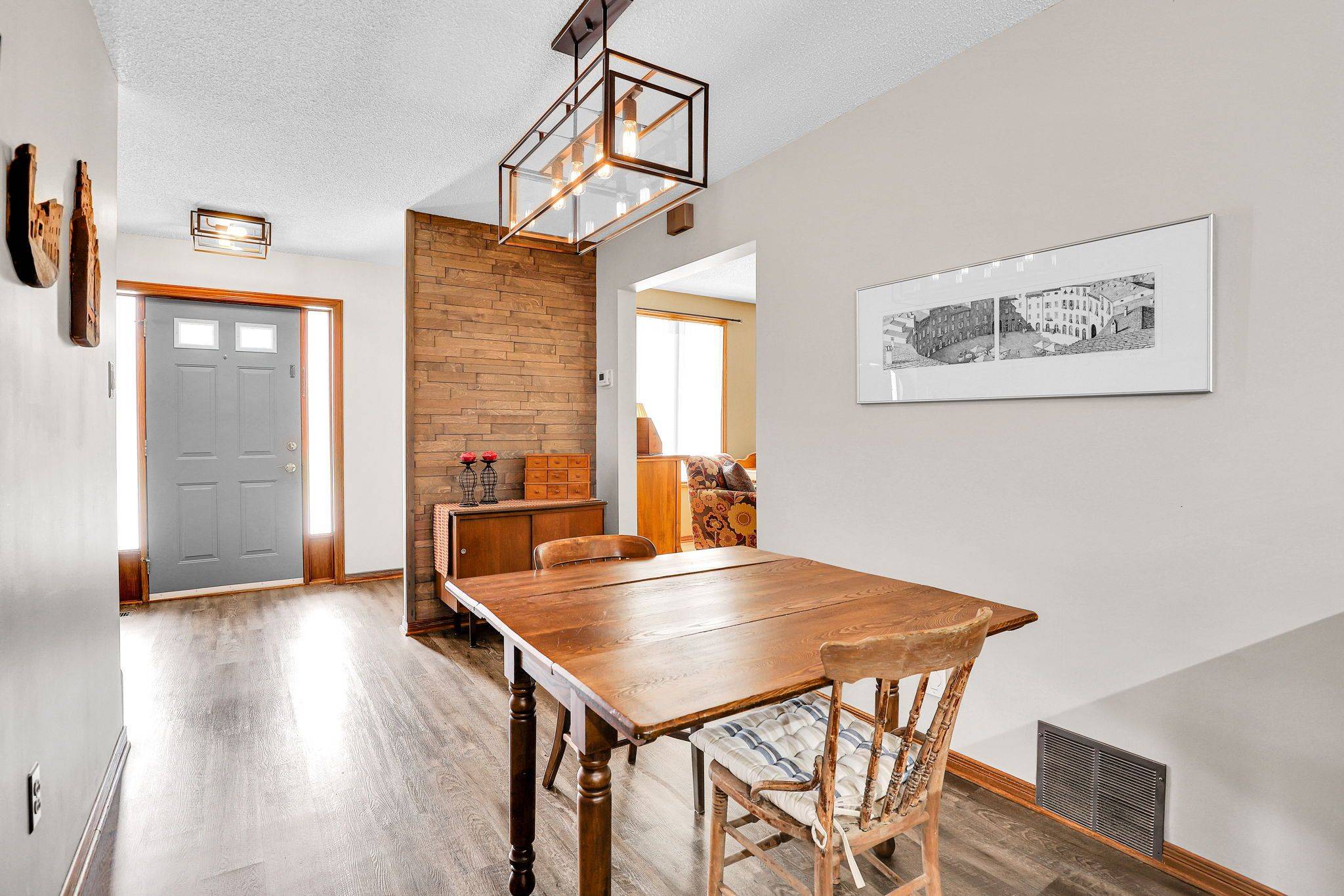 Arnprior, ON K7S 2N9,190 John ST N