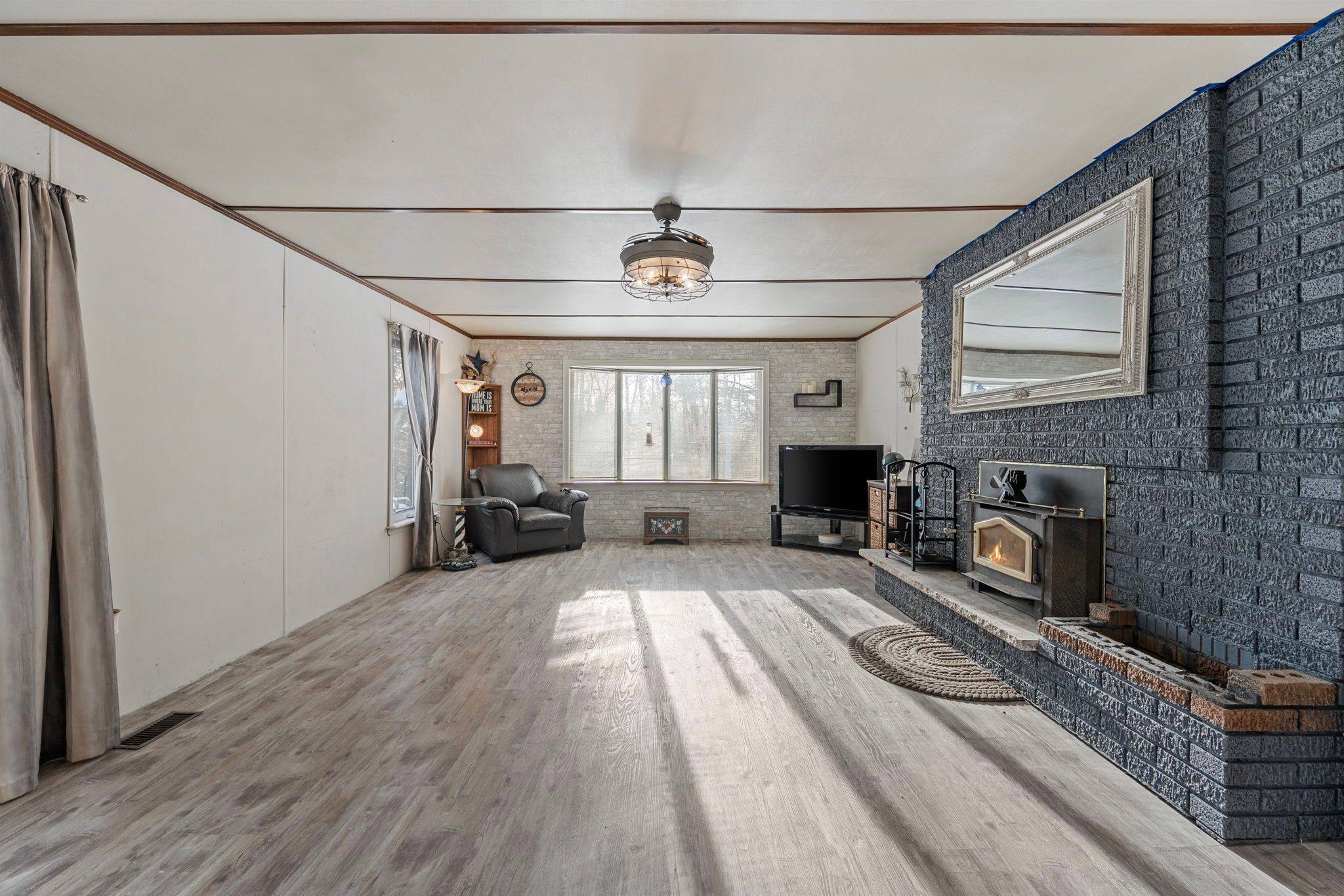 Bancroft, ON K0L 1C0,64 Johnston CRES