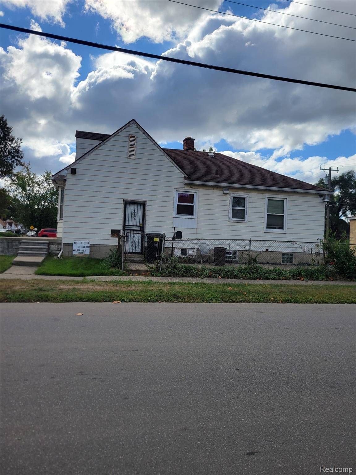 Detroit, MI 48221,20047 Monte Vista ST