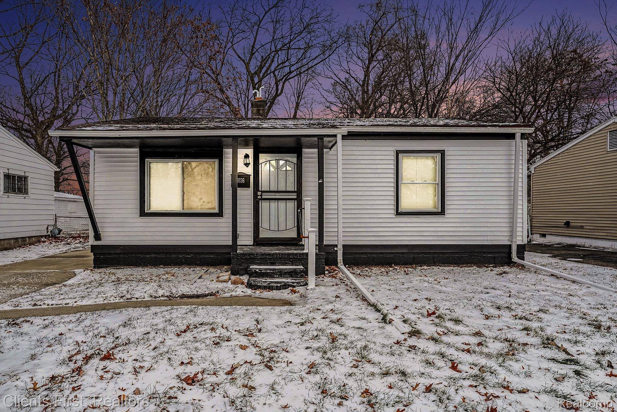 Inkster, MI 48141,26036 Andover ST