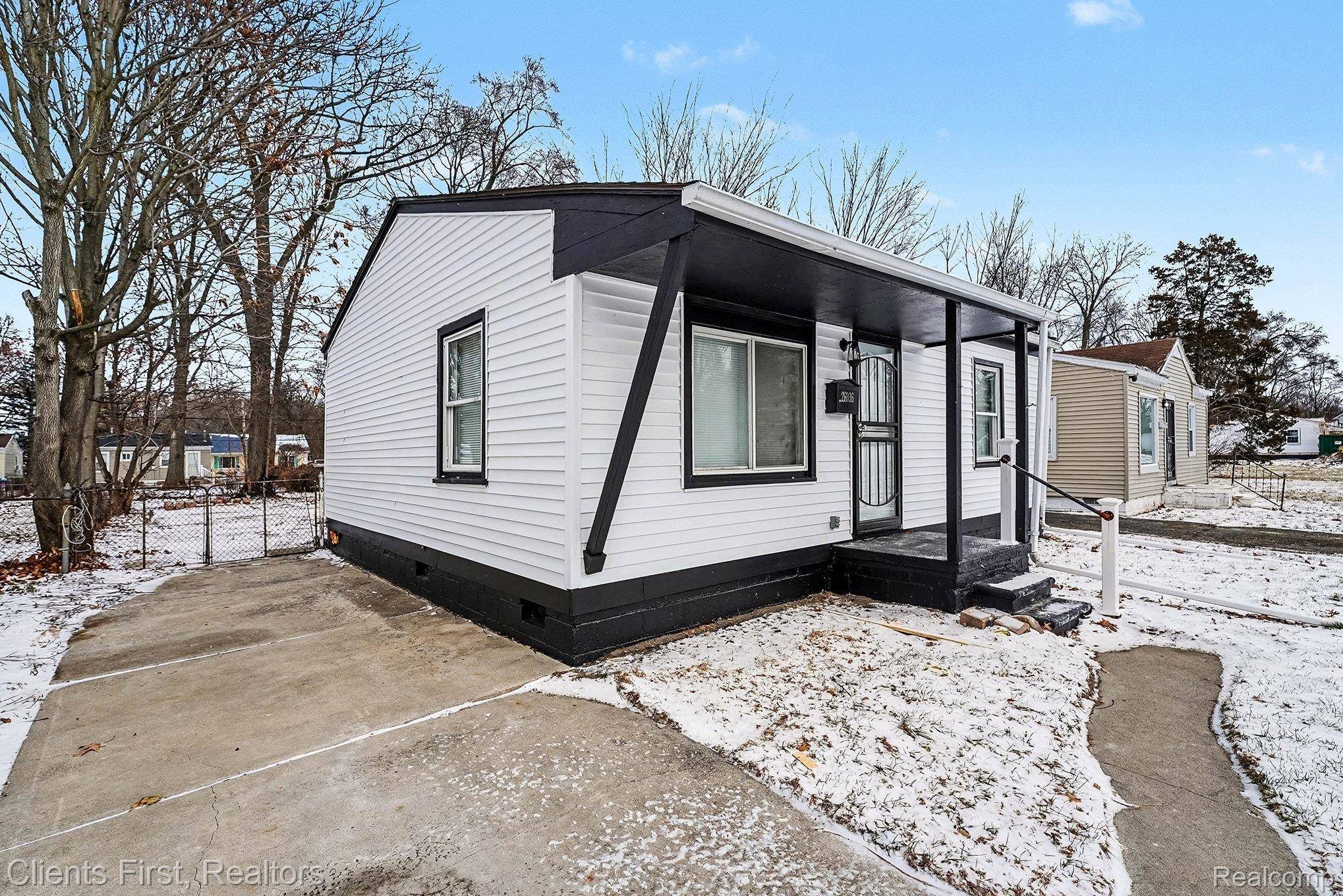 Inkster, MI 48141,26036 Andover ST