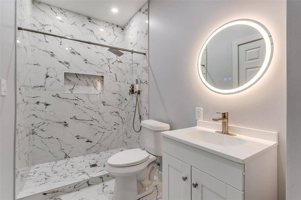 Dallas, TX 75208,729 S Waverly Drive