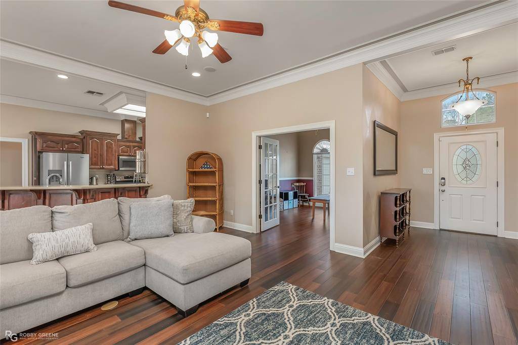 Haughton, LA 71037,304 Dogwood South Lane