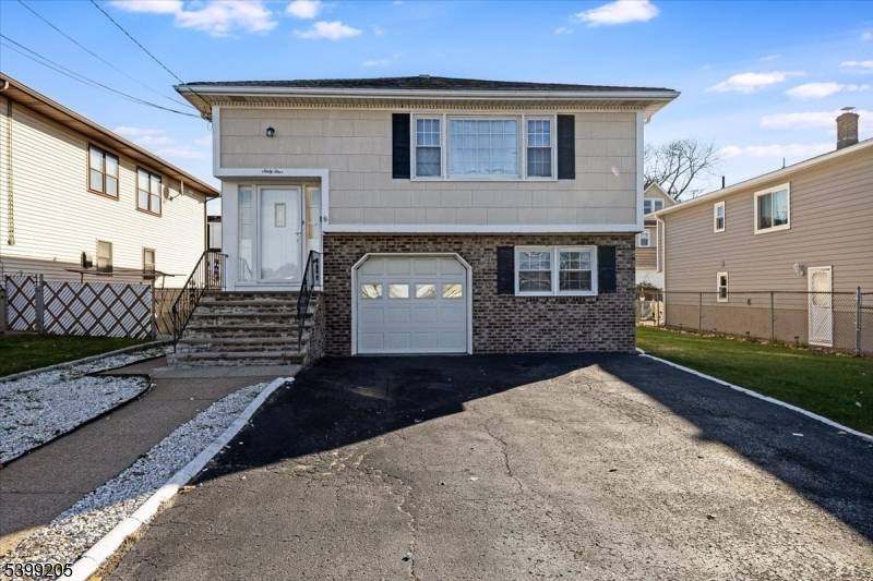 Elmwood Park Boro, NJ 07407,64 Gilbert Ave