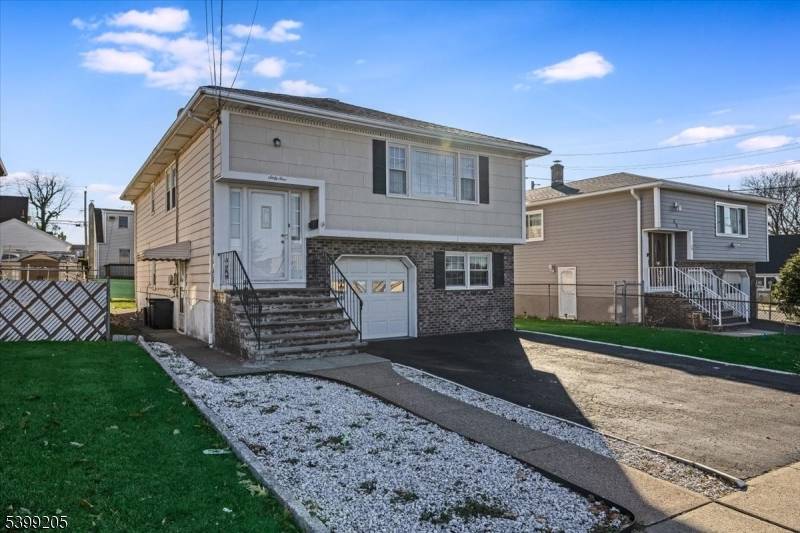 Elmwood Park Boro, NJ 07407,64 Gilbert Ave