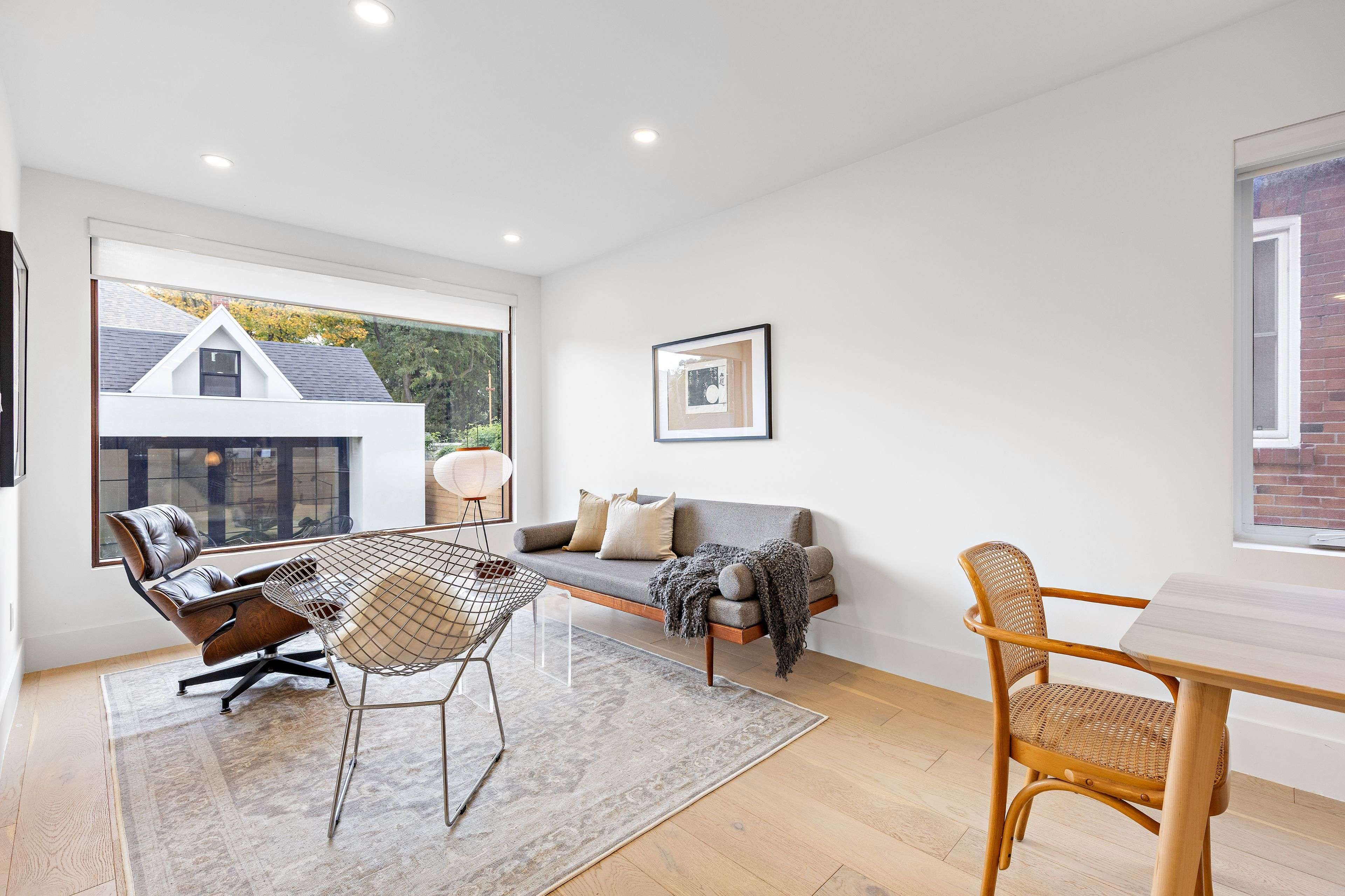 Toronto W06, ON M8V 1R2,55 Mimico AVE