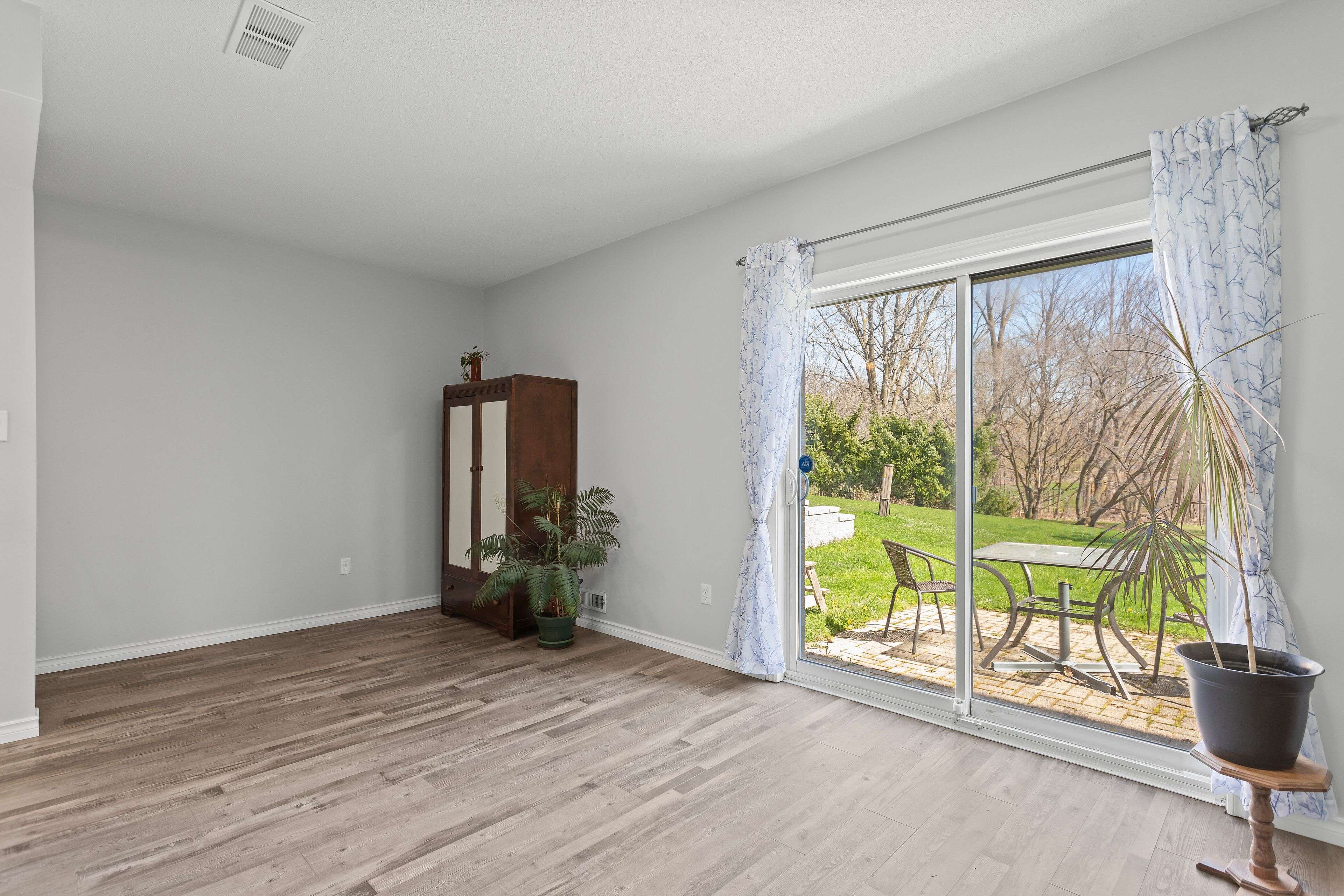 London East, ON N5V 4R5,536 Third ST #23