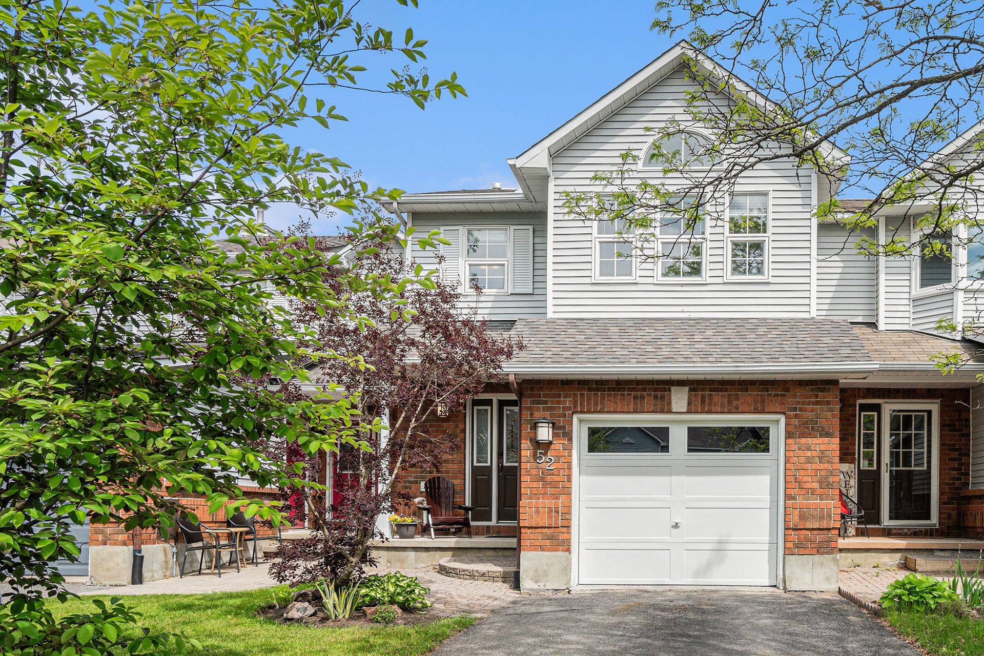 Kanata, ON K2T 1A9,52 Blackdome CRES