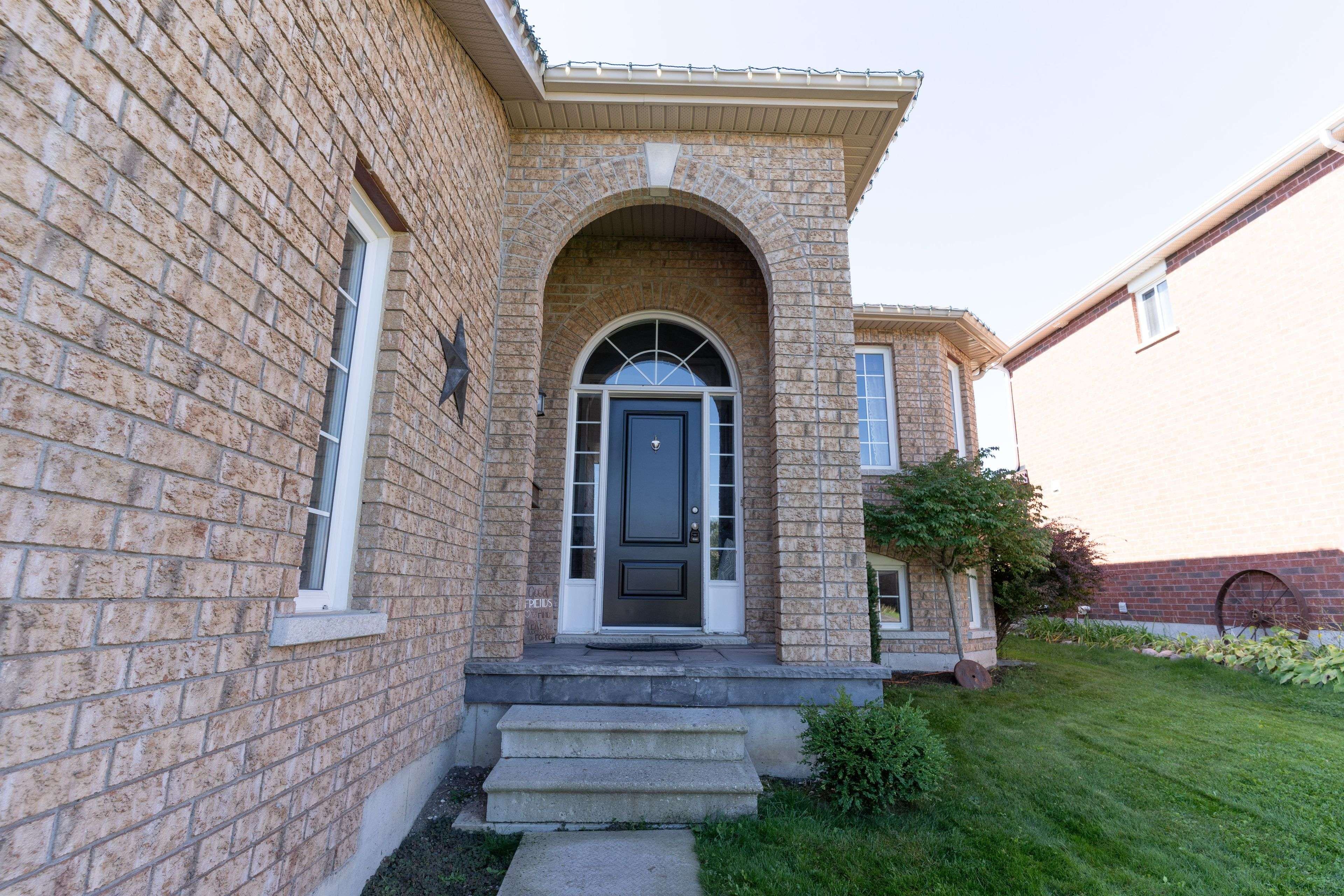 Kawartha Lakes, ON K9V 0A6,99 SWEETNAM DR