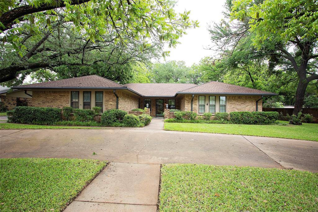 Graham, TX 76450,1305 Cliff Drive