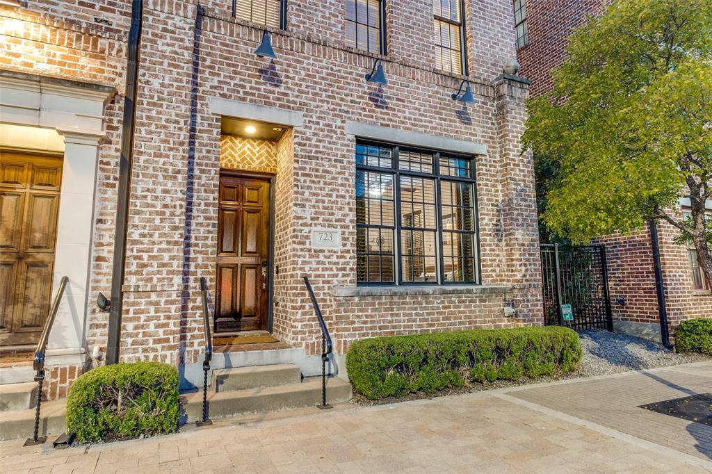 Dallas, TX 75201,723 S Cesar Chavez Boulevard