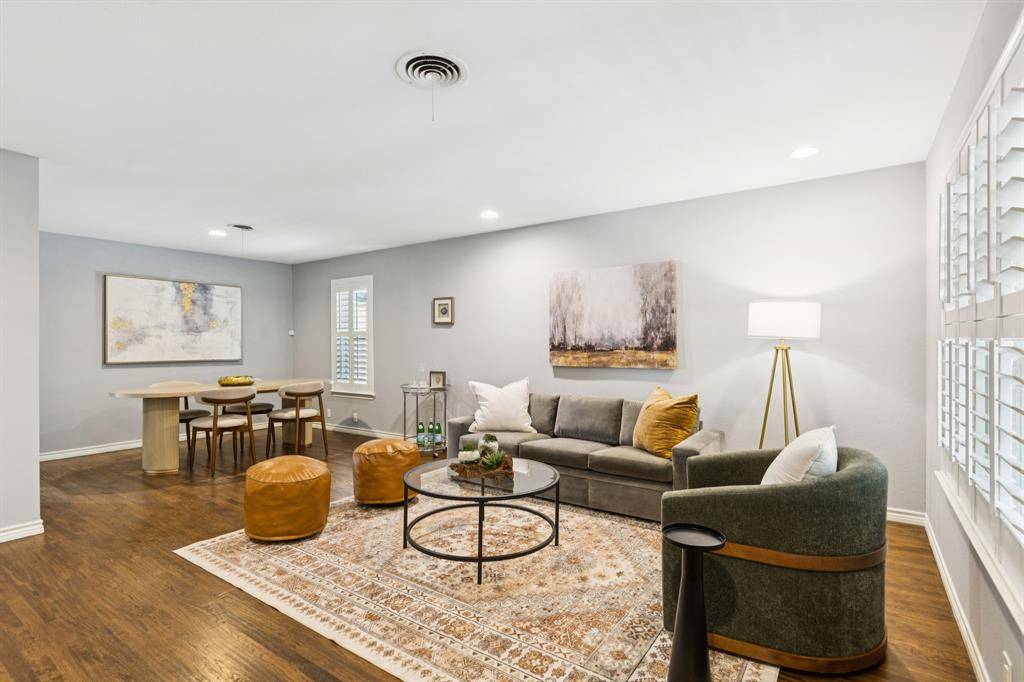 Dallas, TX 75238,10525 Estate Lane