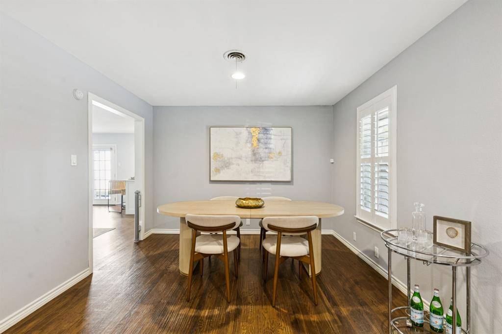 Dallas, TX 75238,10525 Estate Lane