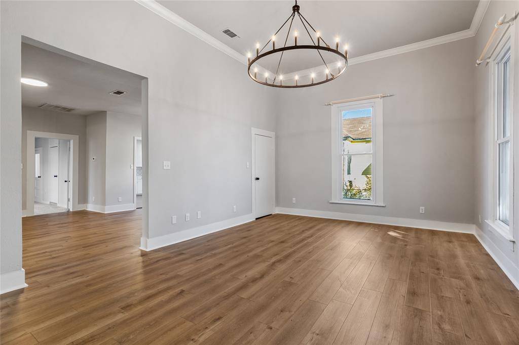 Denison, TX 75020,217 W Hull Street