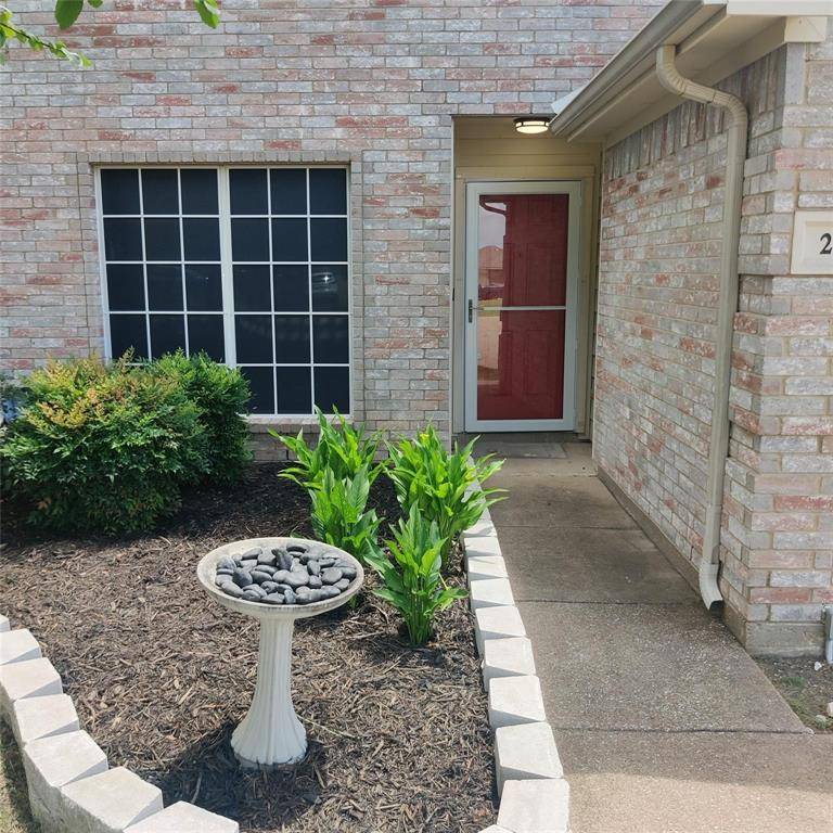 Waxahachie, TX 75165,222 Chesterfield Circle