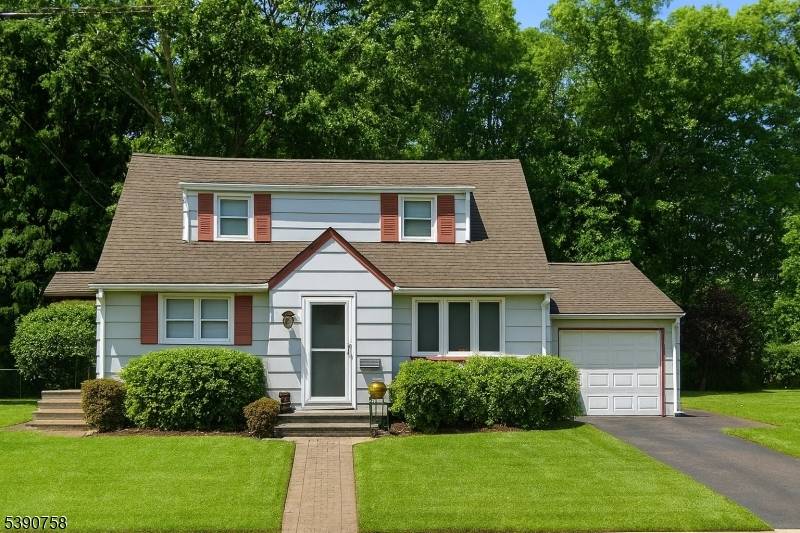 Union Twp., NJ 07083,798 Pinewood Rd