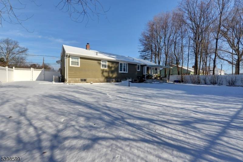 Pequannock Twp., NJ 07444,17 Garden Pl