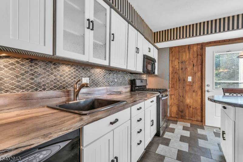 Point Pleasant Boro, NJ 08742,805 Hastings Ln