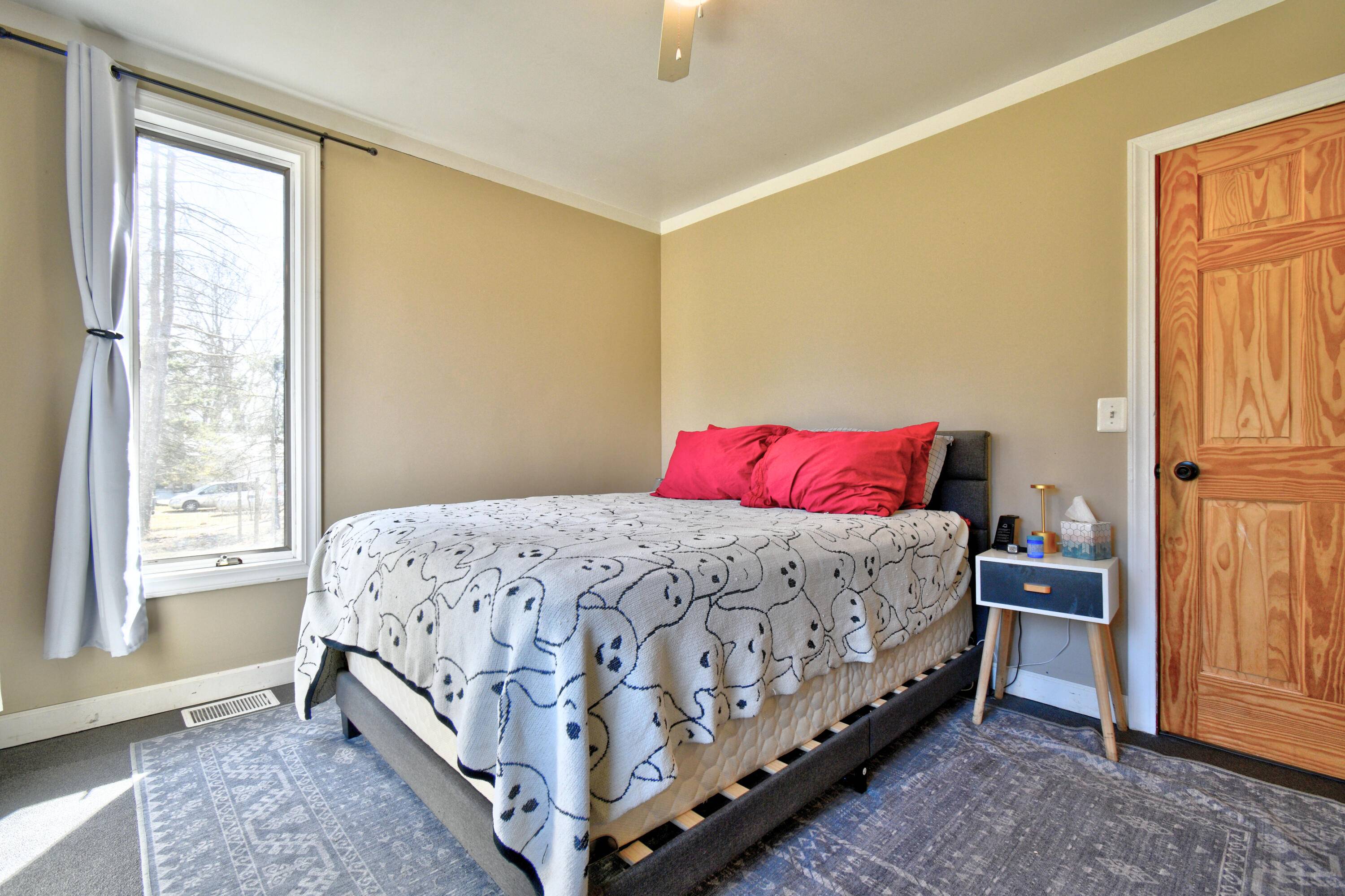 Fowlerville, MI 48836,323 S Truhn RD