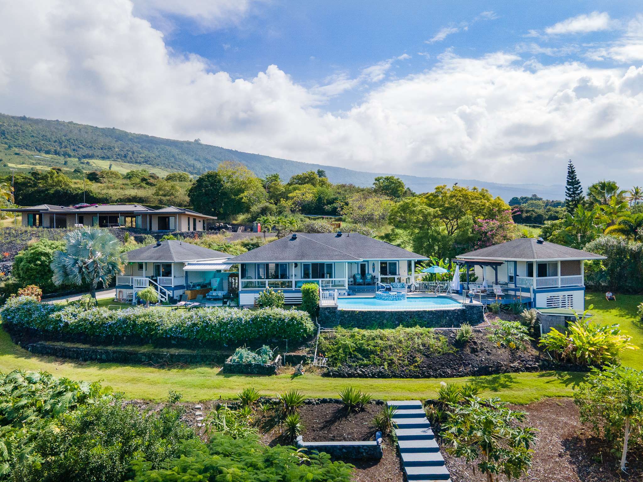 Captain Cook, HI 96704,83-5761 KAHAULOA WAY