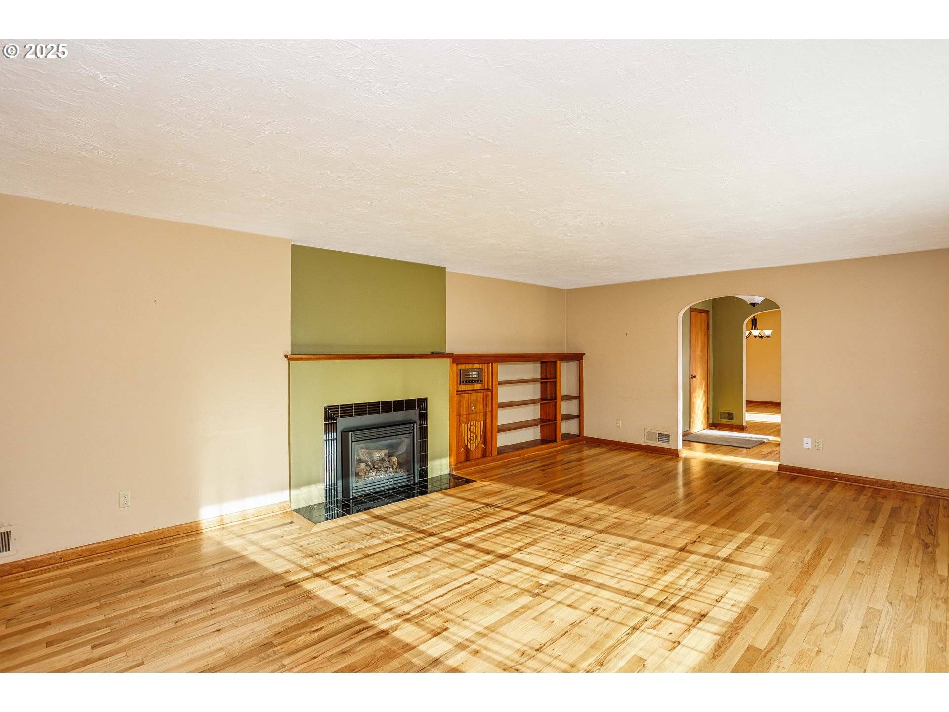 Portland, OR 97206,5405 SE MALL ST