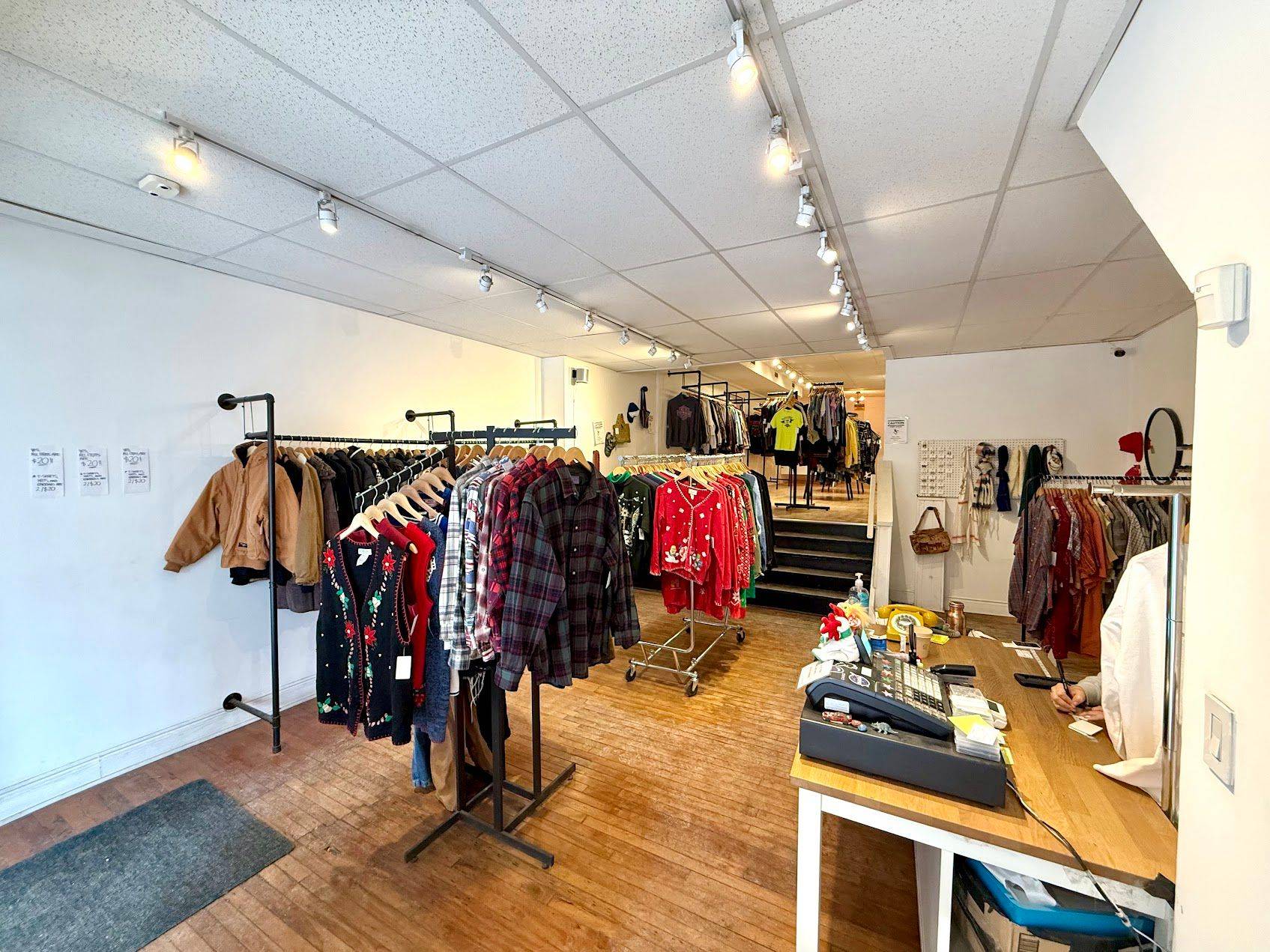 Toronto E01, ON M4M 1H4,768 Queen ST E