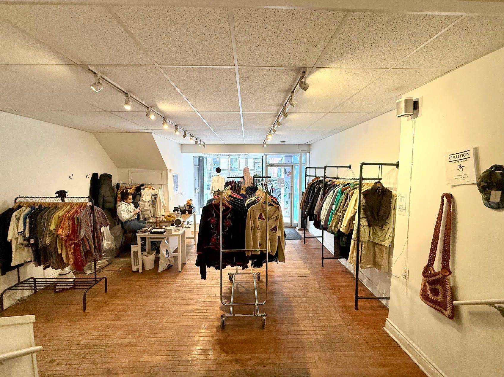 Toronto E01, ON M4M 1H4,768 Queen ST E