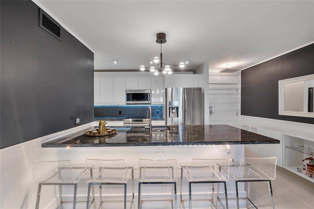 Wilton Manors, FL 33305,119 NE 19th Ct #114G