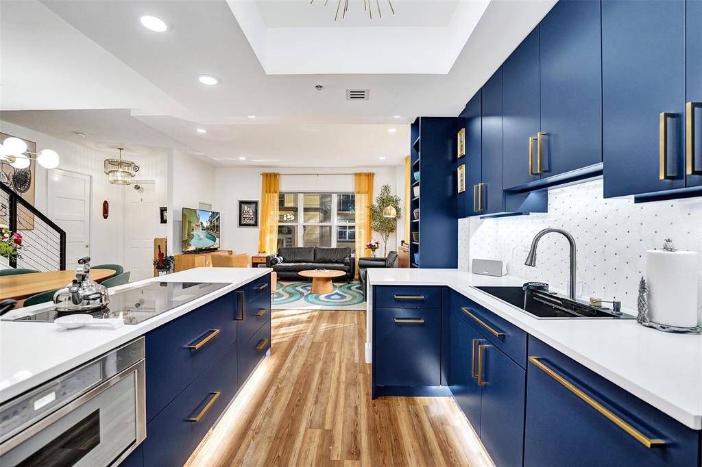 Wilton Manors, FL 33334,2633 NE 14th Ave #107