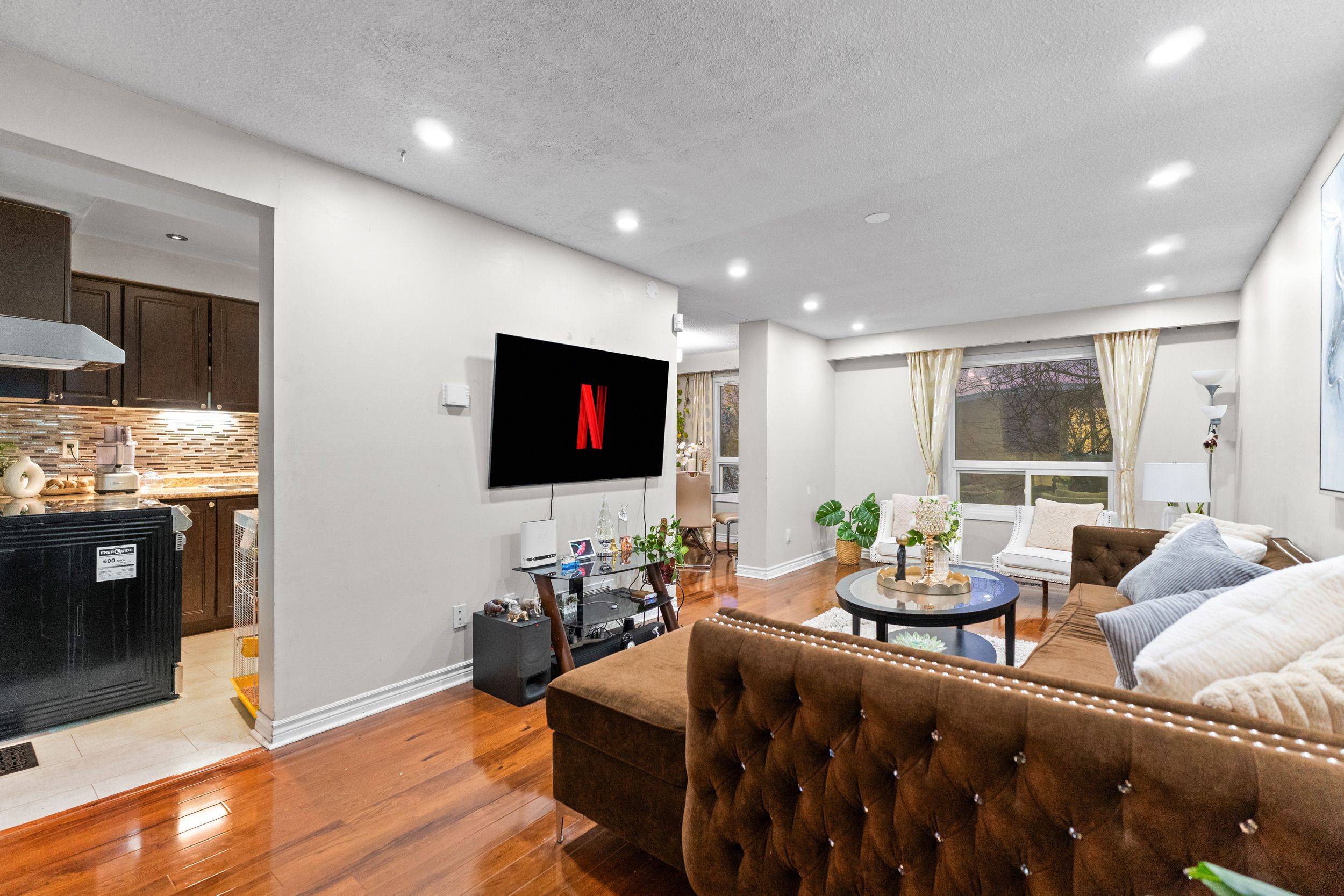 Brampton, ON L6V 3N9,142 Ashurst CRES