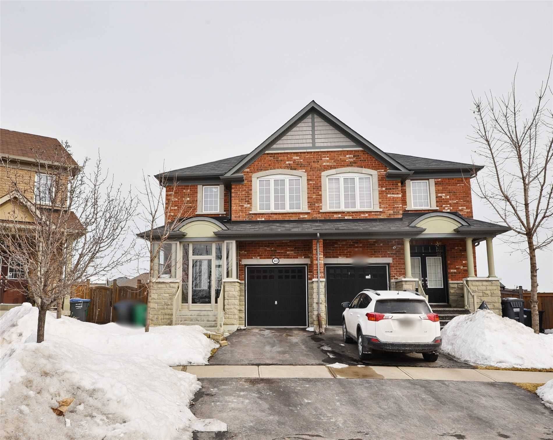 Brampton, ON L6R 3R5,43 Sussexvale DR