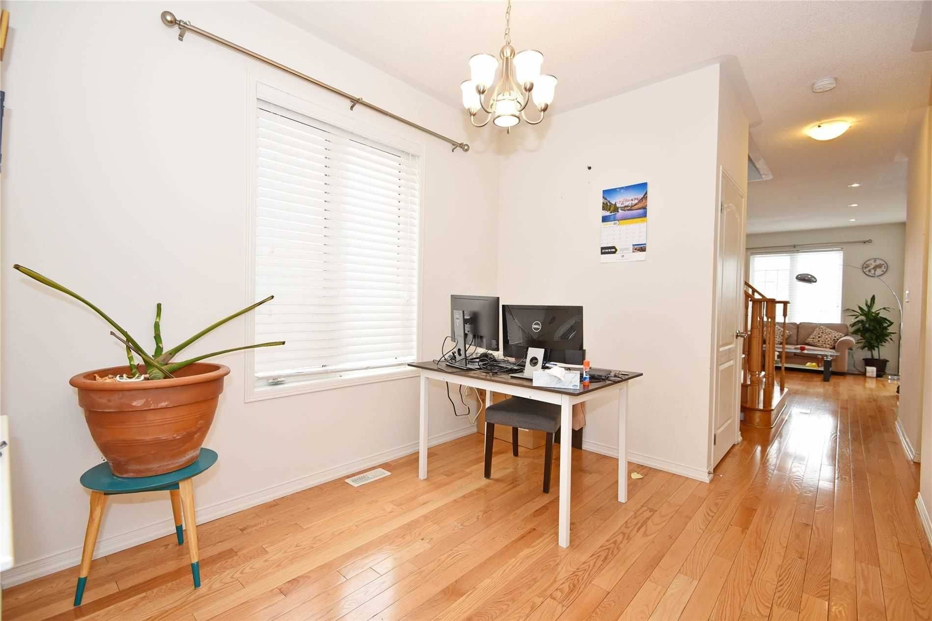 Brampton, ON L6R 3R5,43 Sussexvale DR