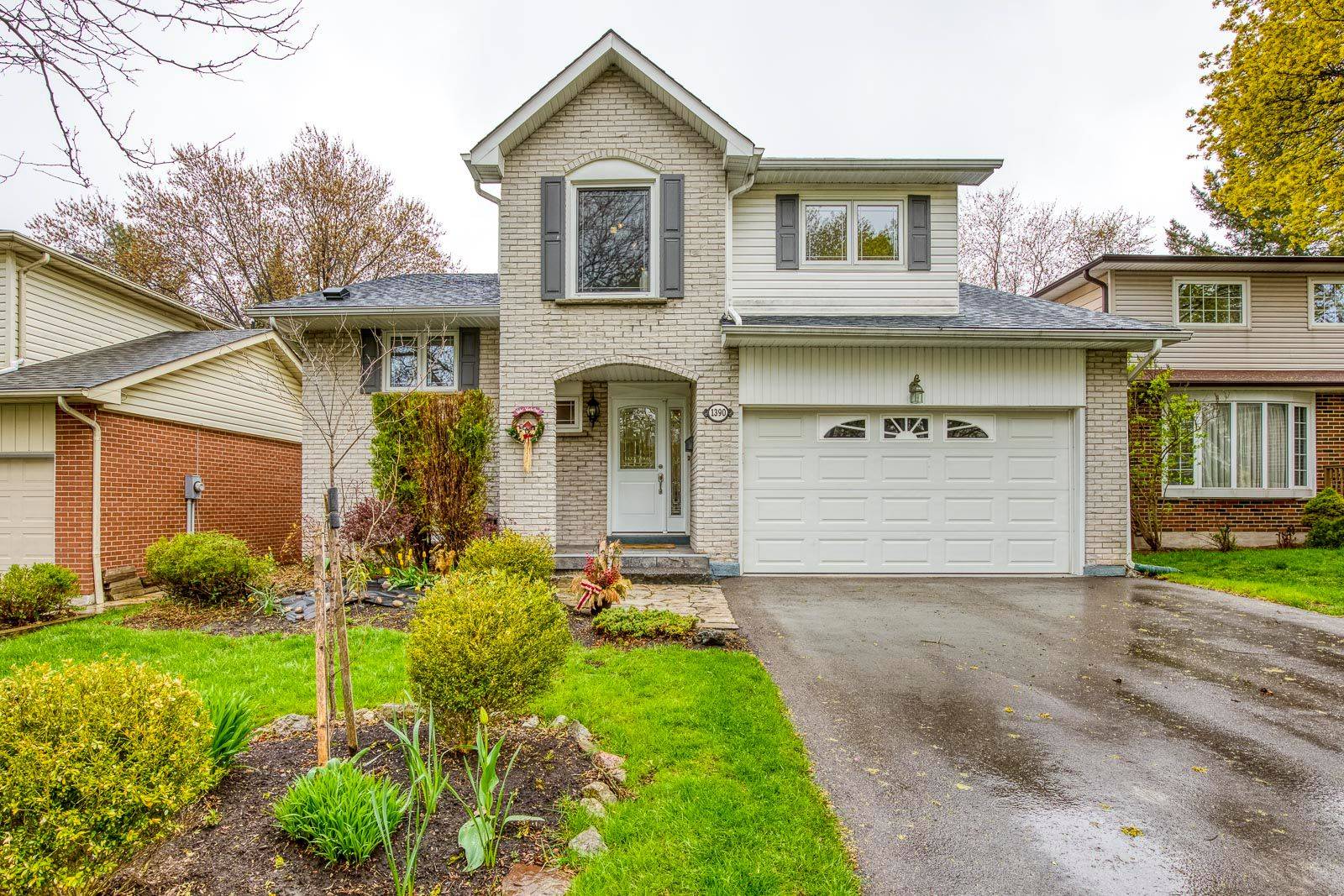 Oakville, ON L6H 2Y1,1390 Hastings RD
