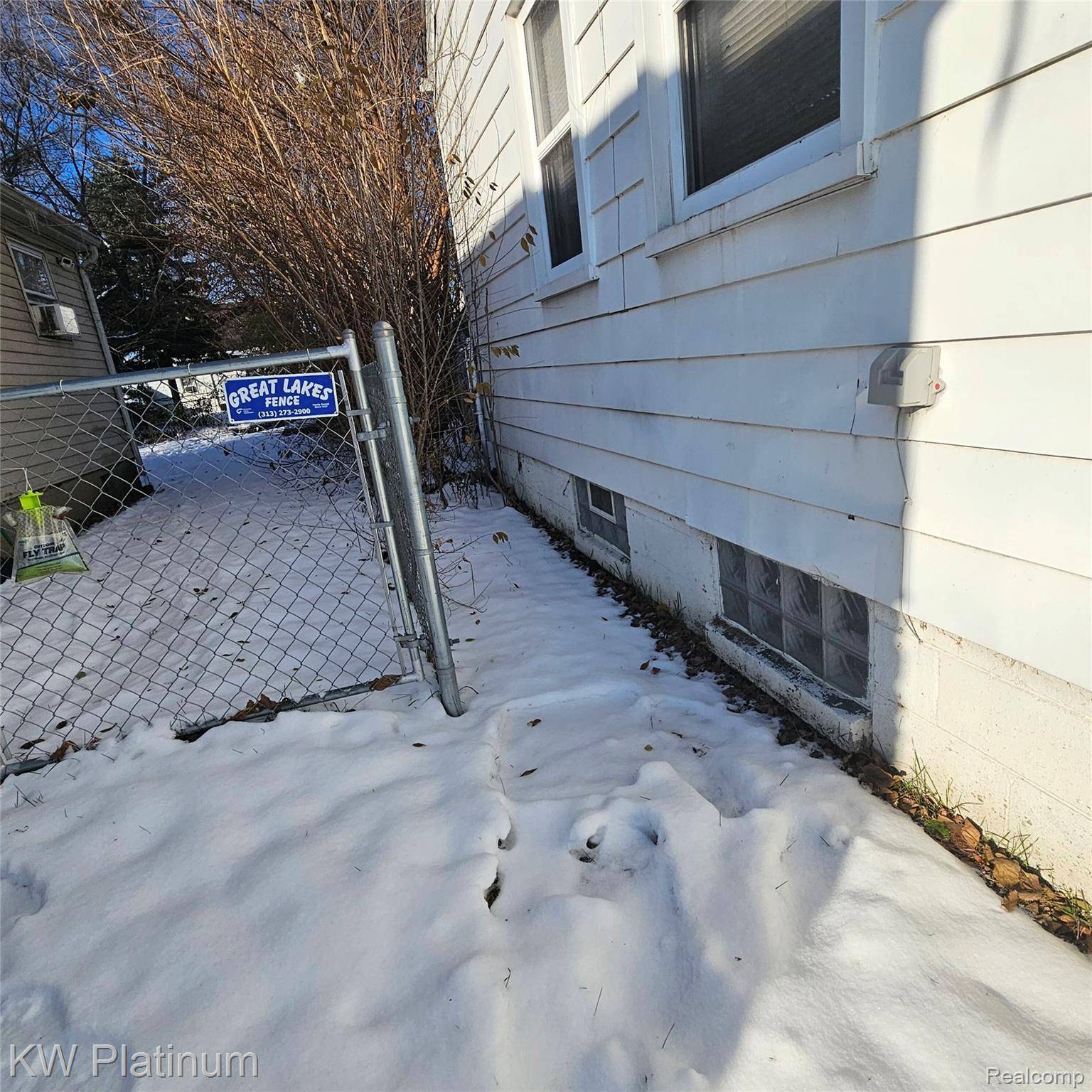 Detroit, MI 48221,20515 Mendota ST