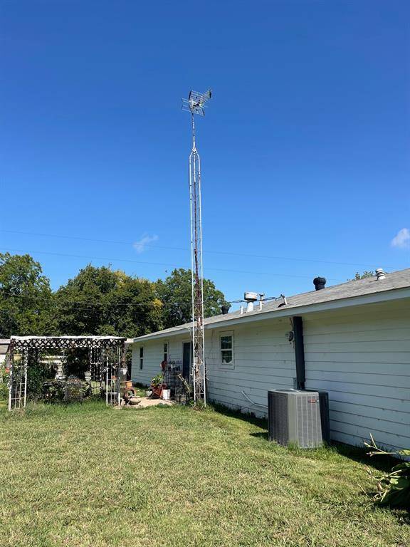 Greenville, TX 75401,2393 County Road 4108