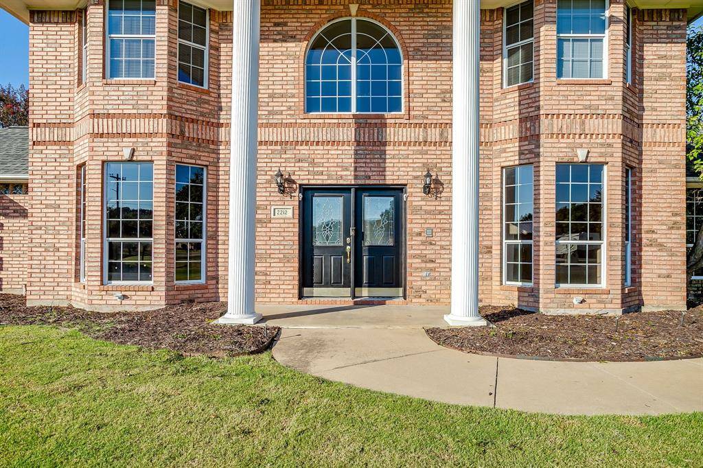 Burleson, TX 76028,2212 Summit Drive