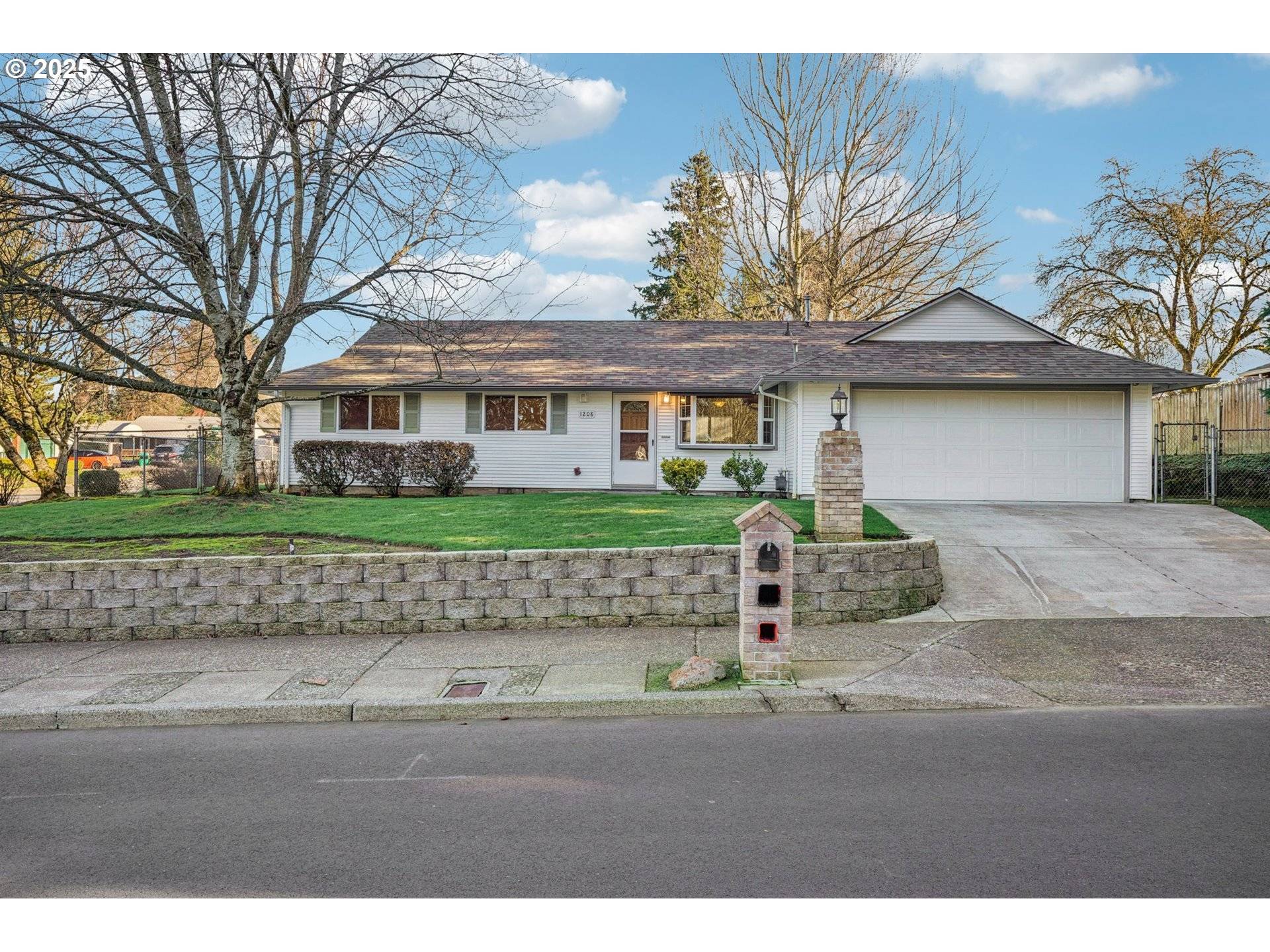 Gresham, OR 97030,1208 SE 209TH AVE