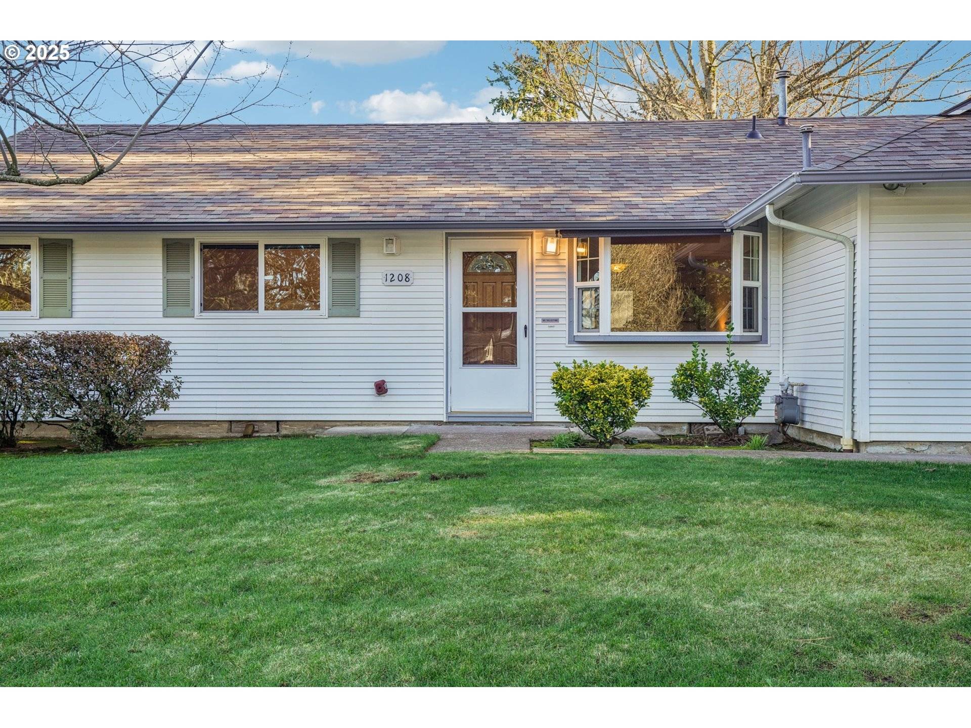 Gresham, OR 97030,1208 SE 209TH AVE