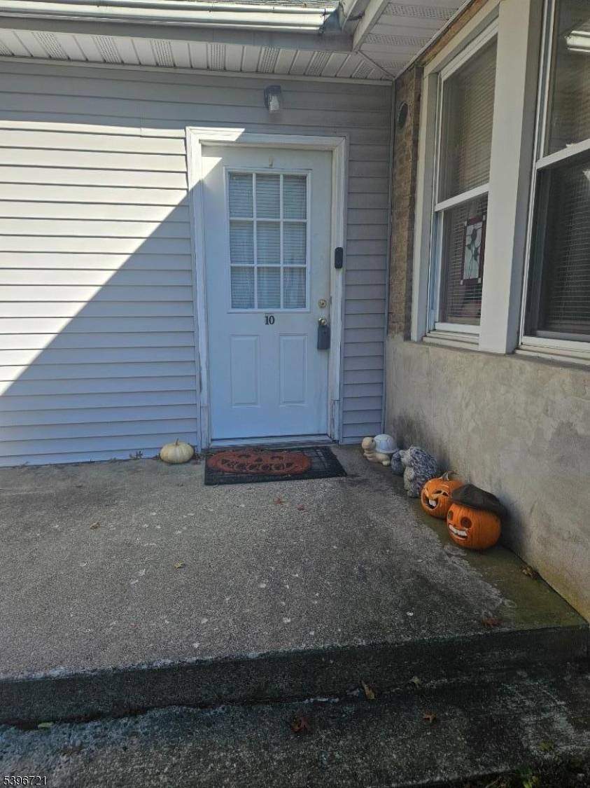 Montville Twp., NJ 07058,292 Changebridge Rd #10