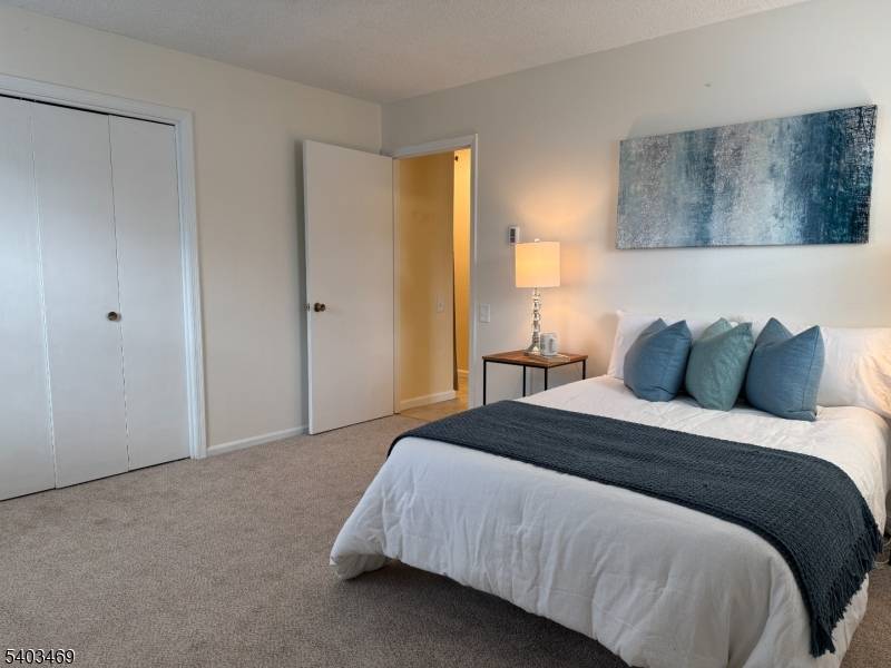 Monroe Twp., NJ 08831,393 Newport Way O #O