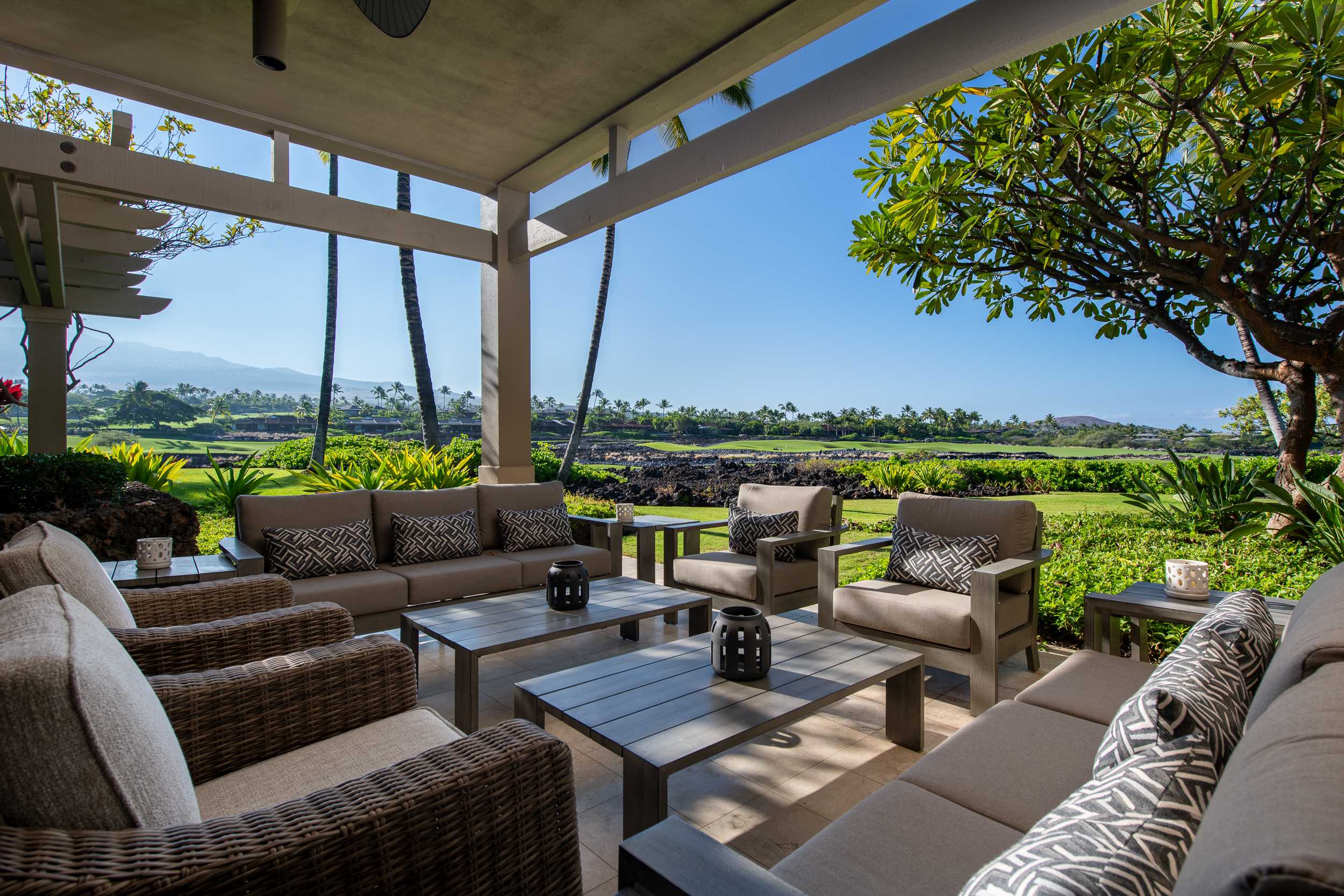 Kailua-kona, HI 96740,72-125 WAIULU ST #UNIT A