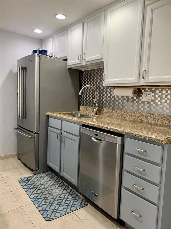 Wilton Manors, FL 33311,1901 N Andrews Ave #111