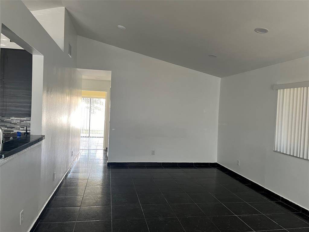 Boynton Beach, FL 33426,Address not disclosed