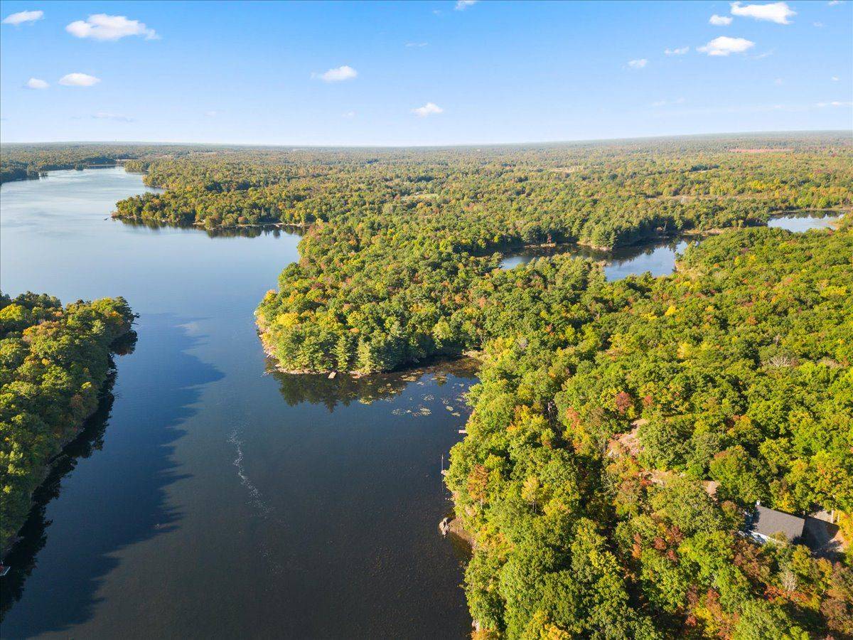 Frontenac, ON K0H 1T0,102 Attwood LN