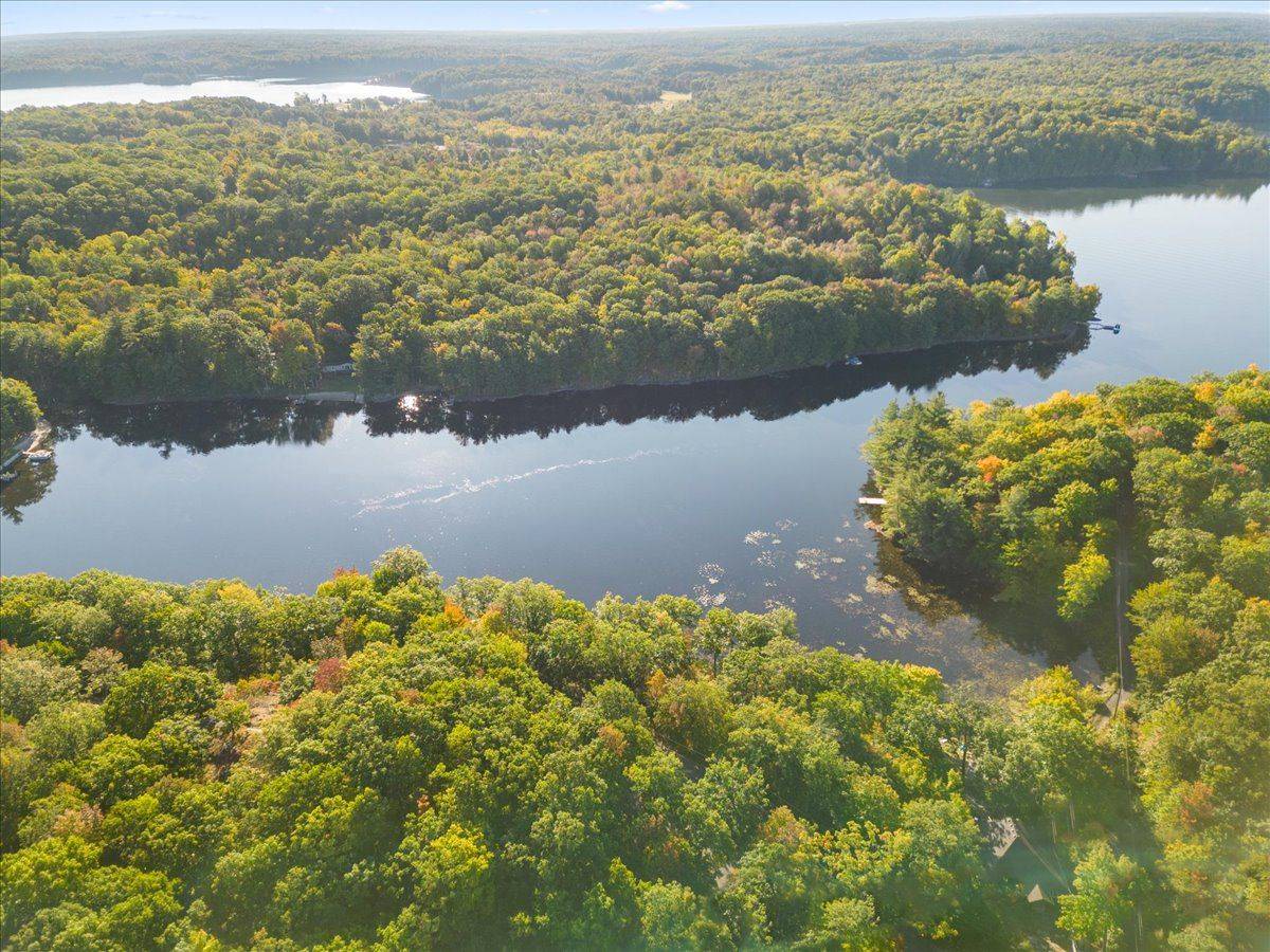 Frontenac, ON K0H 1T0,102 Attwood LN