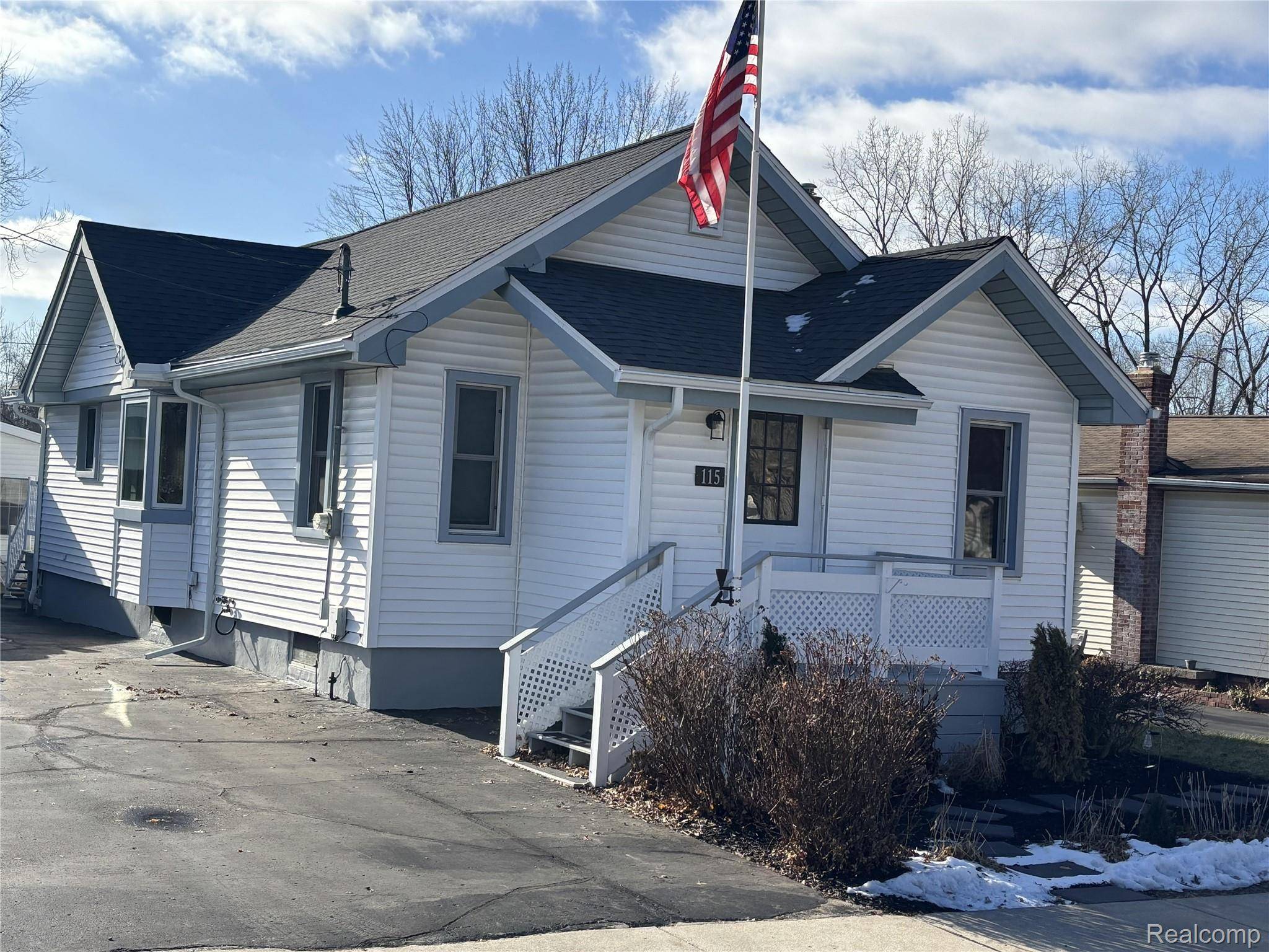 Otisville, MI 48463,115 Orchard ST