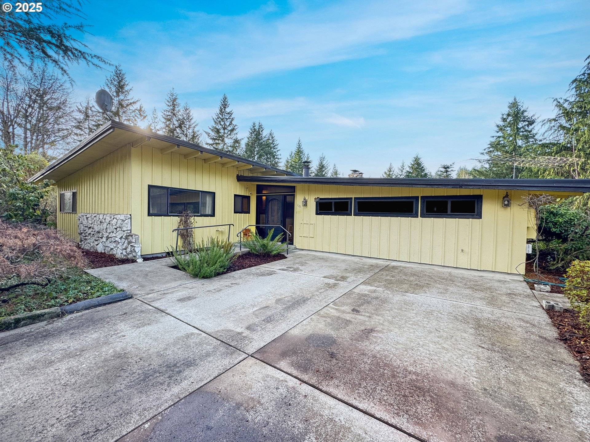 Randle, WA 98377,115 1ST AVE