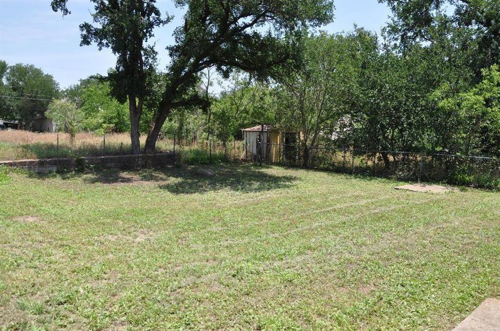 Mineral Wells, TX 76067,614 NW 8th Street