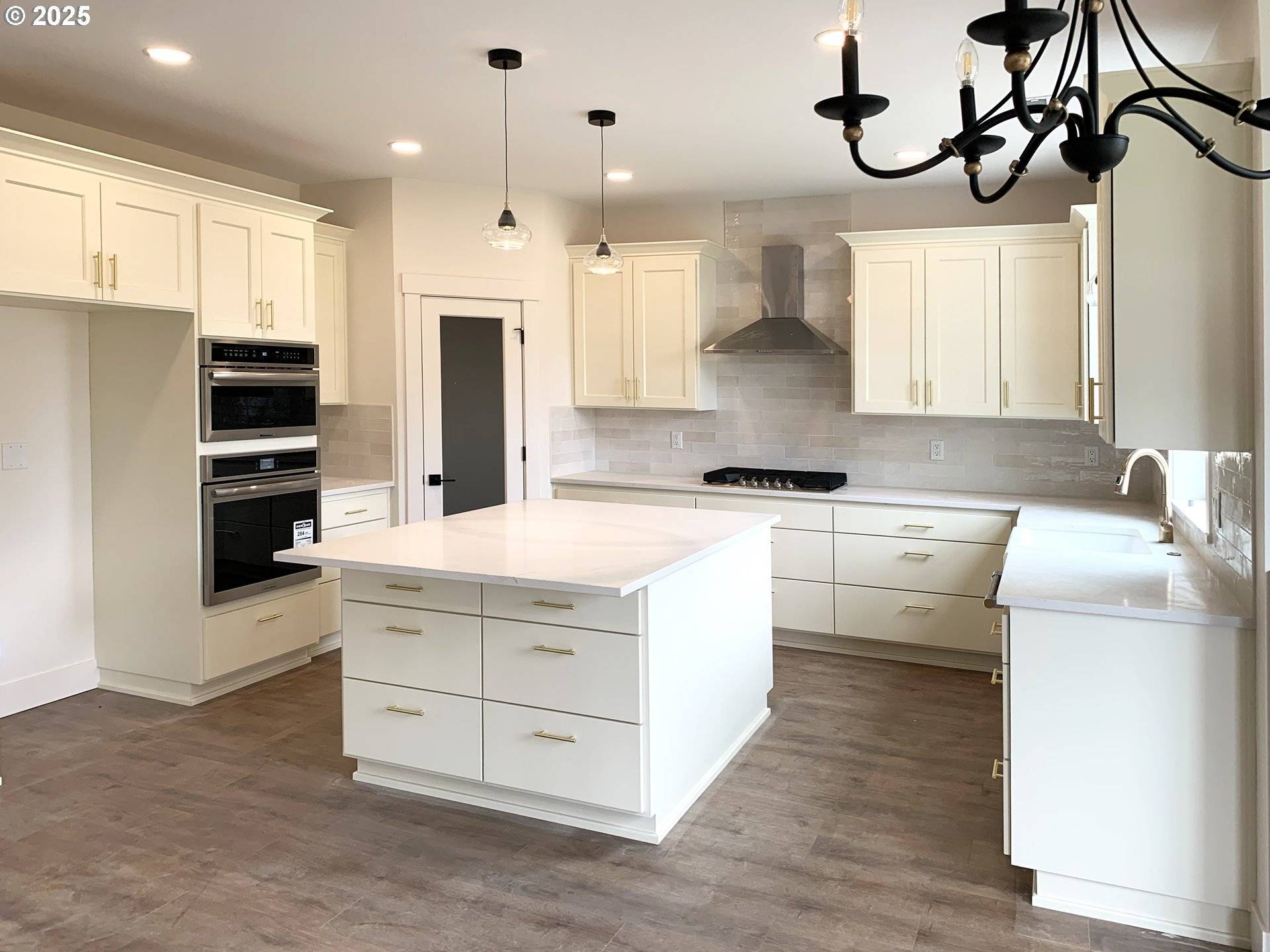 Canby, OR 97013,1894 S HOLLY ST