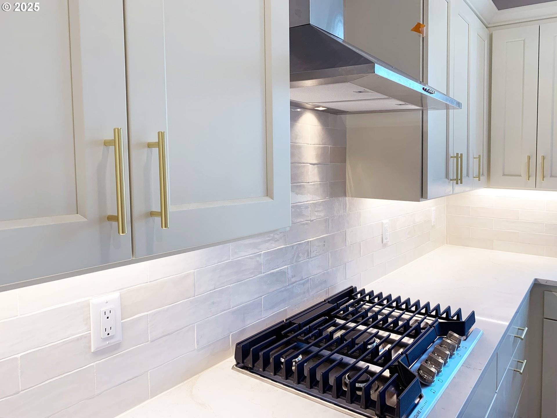 Canby, OR 97013,1894 S HOLLY ST